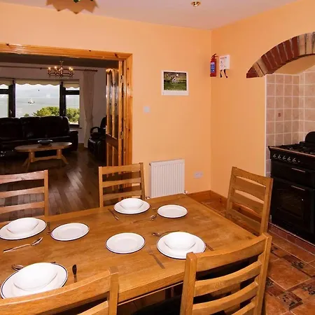 4 Bed In Inch Oc-ii11636