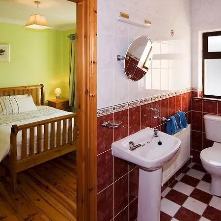 4 Bed In Inch Oc-ii11636 * Caheracruttera